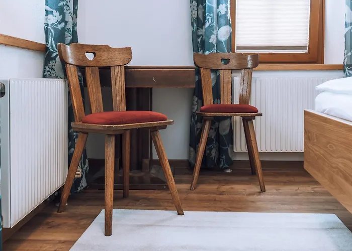 אורחן Dorfwirt *